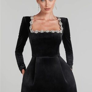 Elegant Black Velvet Dress with Floral Embellishments